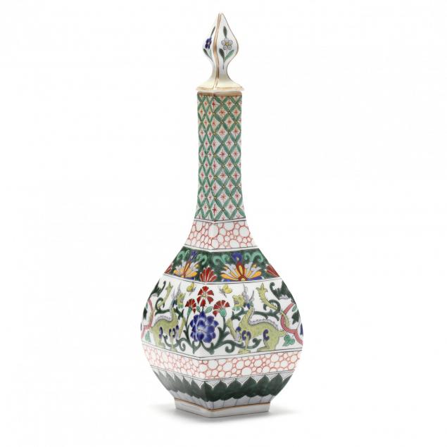 chinoiserie-porcelain-bottle-vase