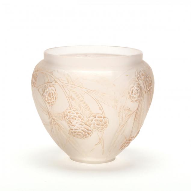 renee-lalique-i-nefliers-i-frosted-glass-vase