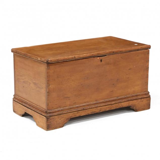 southern-yellow-pine-chippendale-blanket-chest