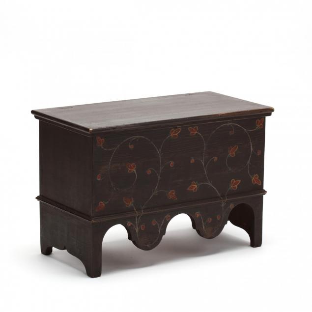 coombs-brown-ct-painted-child-s-blanket-chest