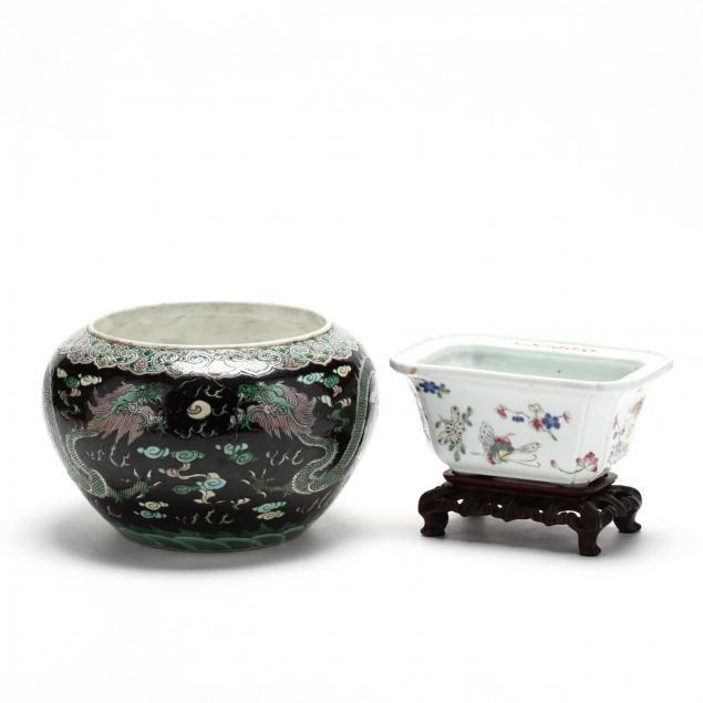 two-chinese-porcelain-bowls