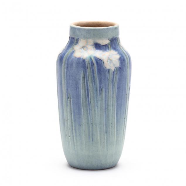 newcomb-college-art-pottery-vase