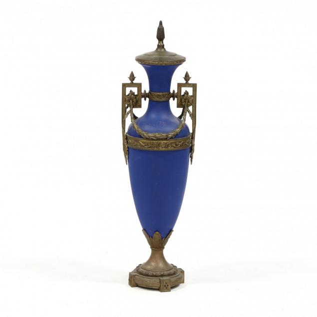 neoclassical-style-painted-urn