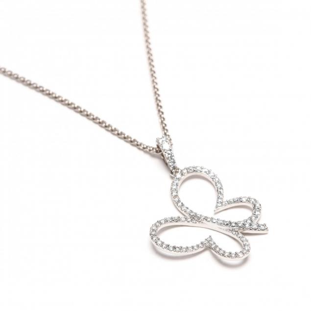 white-gold-and-diamond-pendant-necklace