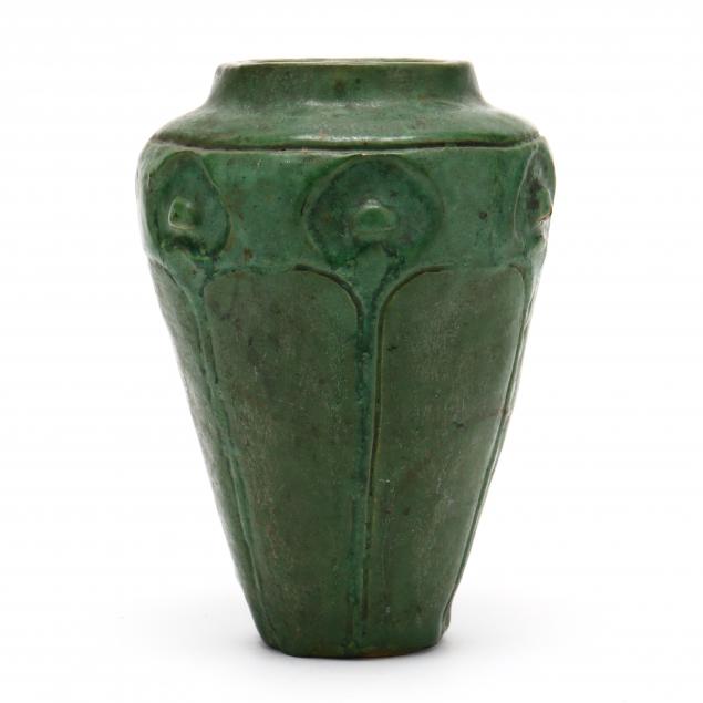 art-pottery-vase