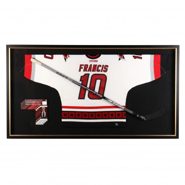 large-framed-ron-francis-carolina-hurricanes-hockey-memorabilia-display