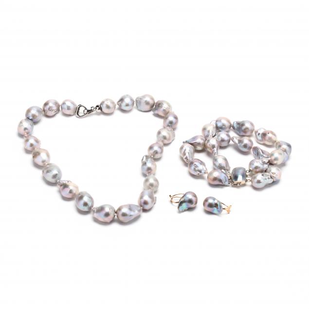 group-of-baroque-pearl-jewelry