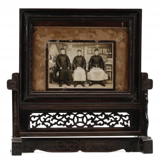vintage-chinese-photograph-in-period-wooden-stand