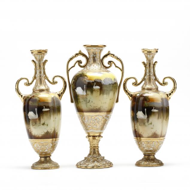 nippon-three-piece-porcelain-garniture-set