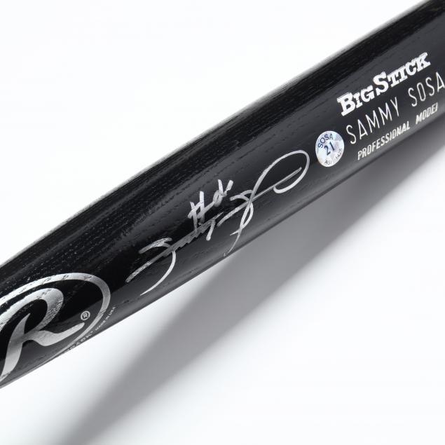 sammy-sosa-signed-big-stick-black-bat-with-coa