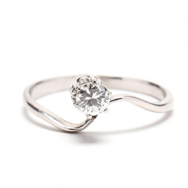 platinum-and-diamond-ring