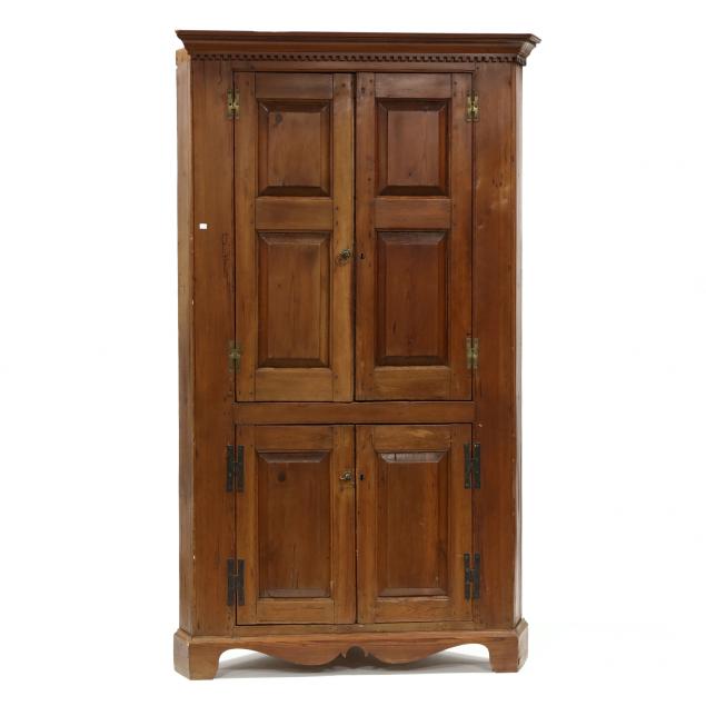 southern-chippendale-yellow-pine-corner-cabinet