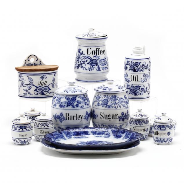 25-pieces-of-antique-blue-and-white-porcelain