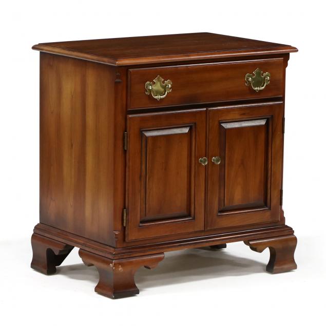 statton-chippendale-style-cherry-bedside-cabinet