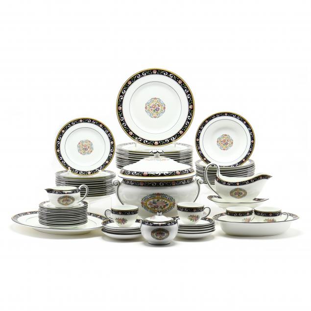 wedgwood-i-runnymede-i-dinner-set