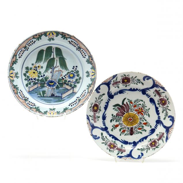 two-polychrome-delft-chargers