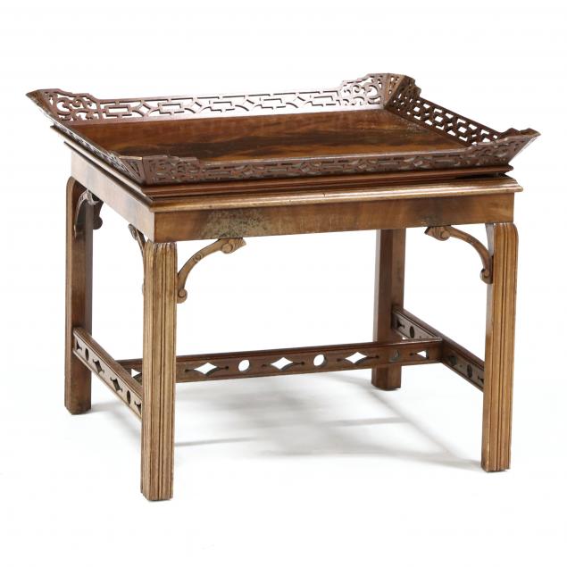 chippendale-style-mahogany-tray-top-coffee-table