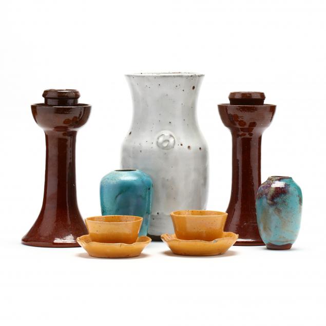 a-vintage-jugtown-pottery-grouping