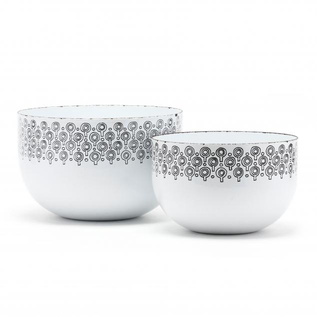 catherinholm-two-modern-enamel-serving-bowls