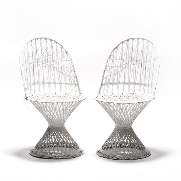 russell-woodard-pair-of-spun-fiberglass-chairs