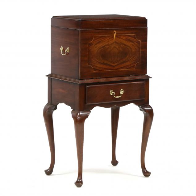 henkel-harris-federal-style-mahogany-inlaid-silver-chest