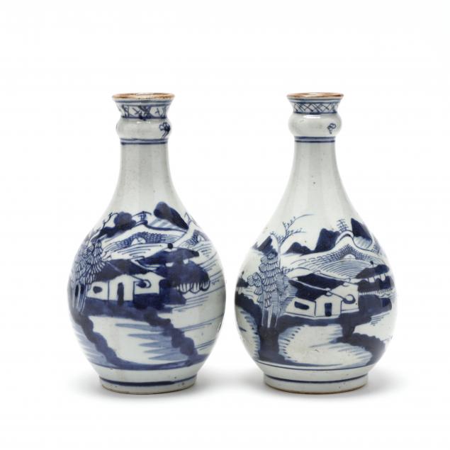 a-pair-of-canton-export-porcelain-juglets