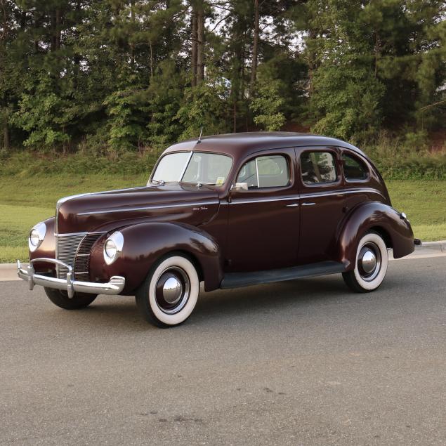 1940-ford-deluxe-fordor-sedan