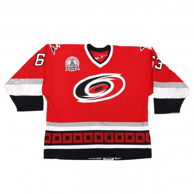 carolina-hurricanes-nhl-josef-vasicek-63-autographed-jersey