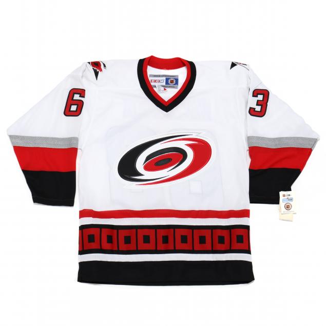 carolina-hurricanes-nhl-josef-vasicek-63-autographed-jersey