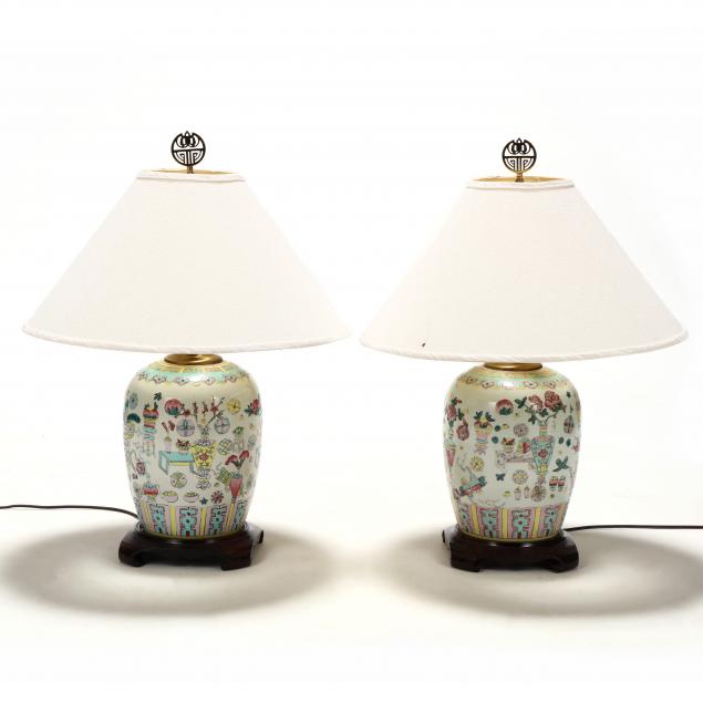a-pair-of-chinese-lamps-with-one-hundred-antiques-motif