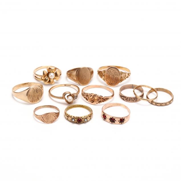 collection-of-gold-rings