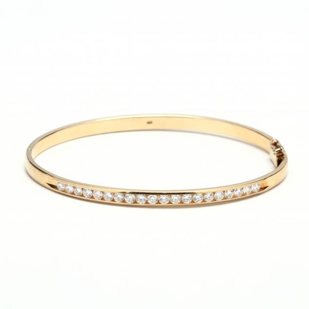 18kt-gold-diamond-bangle