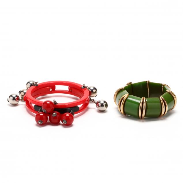 two-vintage-bakelite-bangles