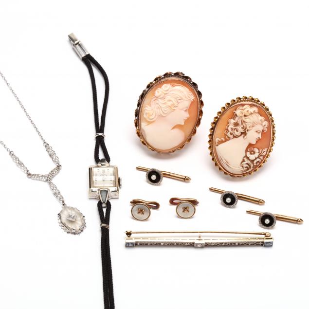 vintage-jewelry-grouping