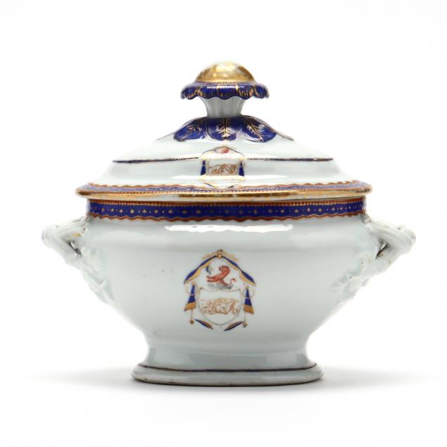 a-small-chinese-export-porcelain-armorial-covered-tureen