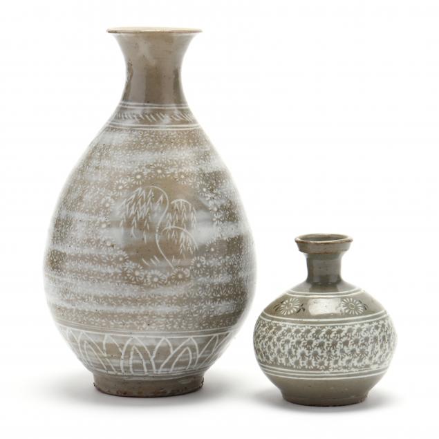 two-korean-vases