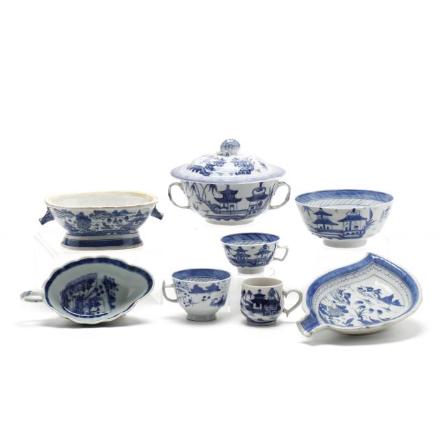 eight-pieces-of-chinese-blue-and-white-porcelain