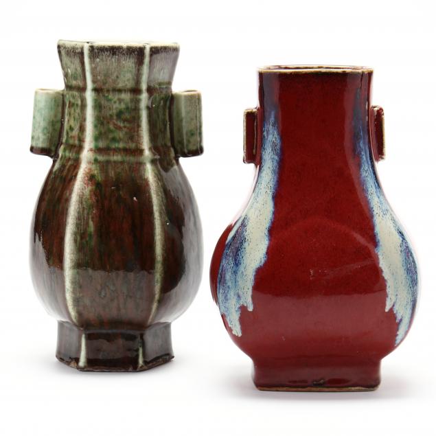 two-chinese-vases