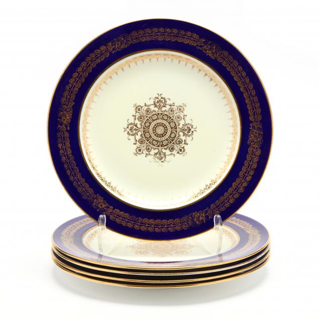five-antique-wedgwood-dinner-plates
