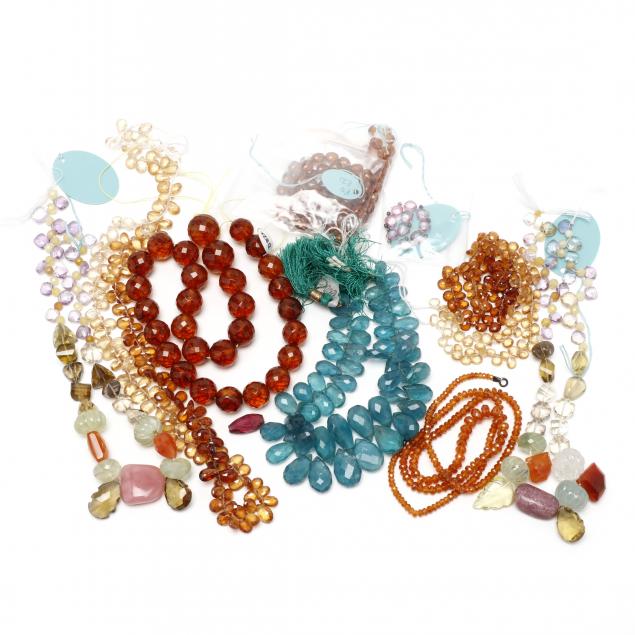 group-of-orange-gemstone-beads
