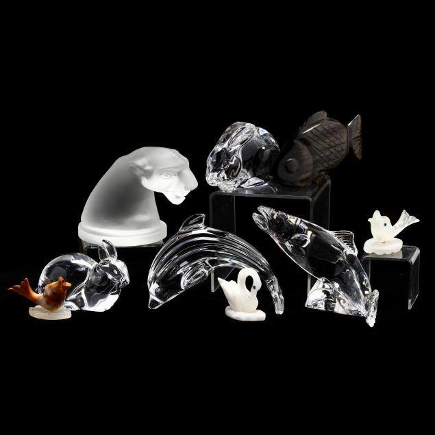 group-of-glass-and-specimen-animal-figures