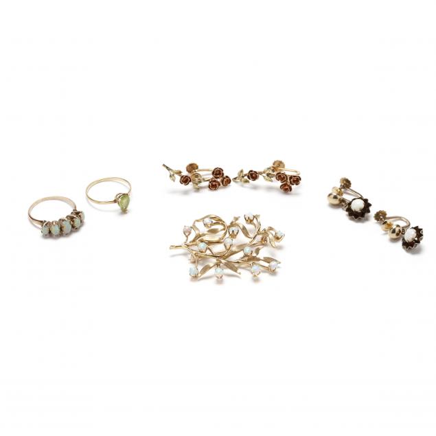 group-of-gold-gemstone-jewelry