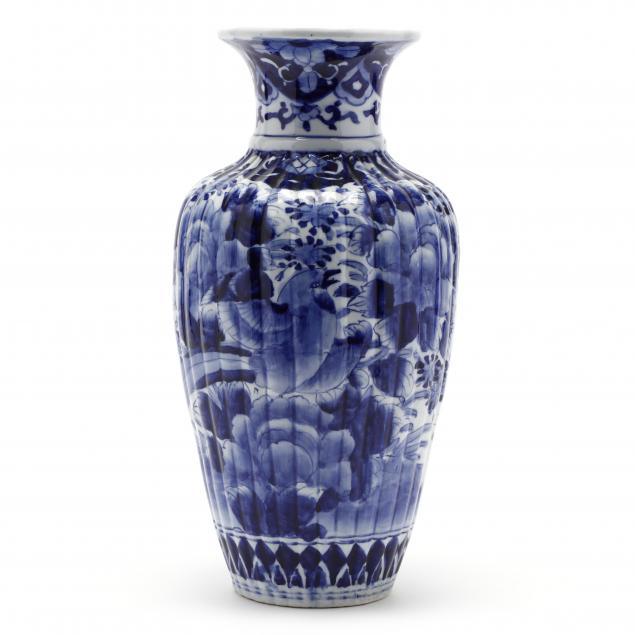 a-japanese-blue-and-white-porcelain-ribbed-vase