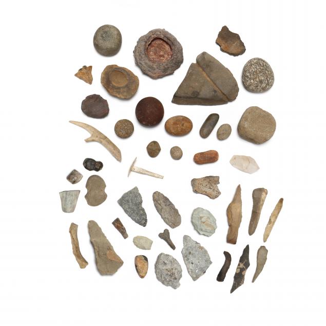 large-grouping-of-prehistoric-indian-artifacts-and-natural-curiosities