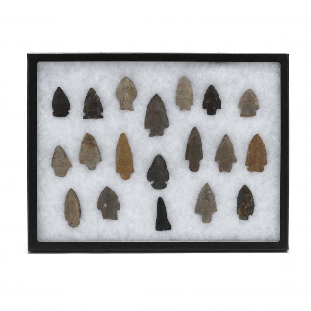 frame-of-19-spear-points-probably-kentucky-or-tennessee