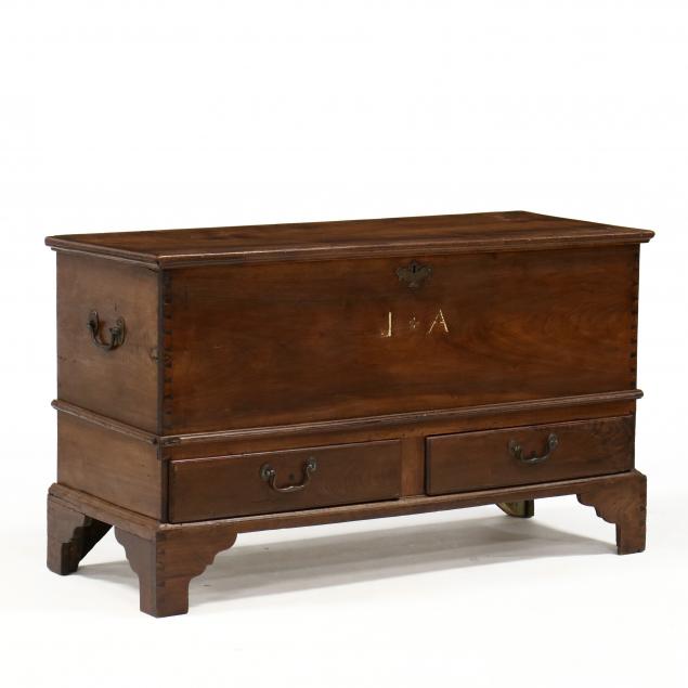 southern-chippendale-blanket-chest-with-sulfur-inlay
