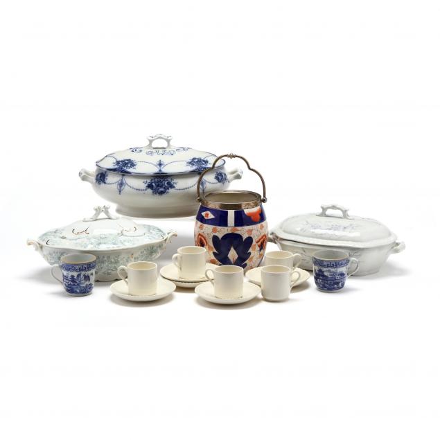 antique-porcelain-serving-group