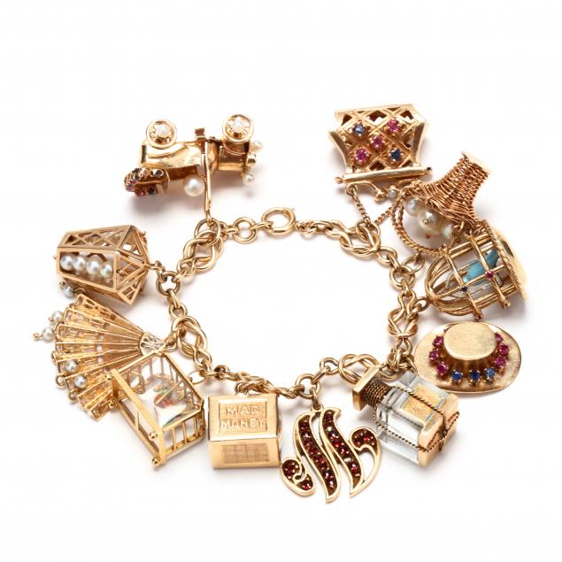 gold-charm-bracelet