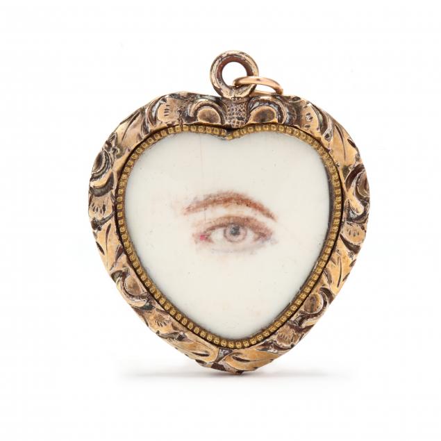 antique-lover-s-eye-pendant