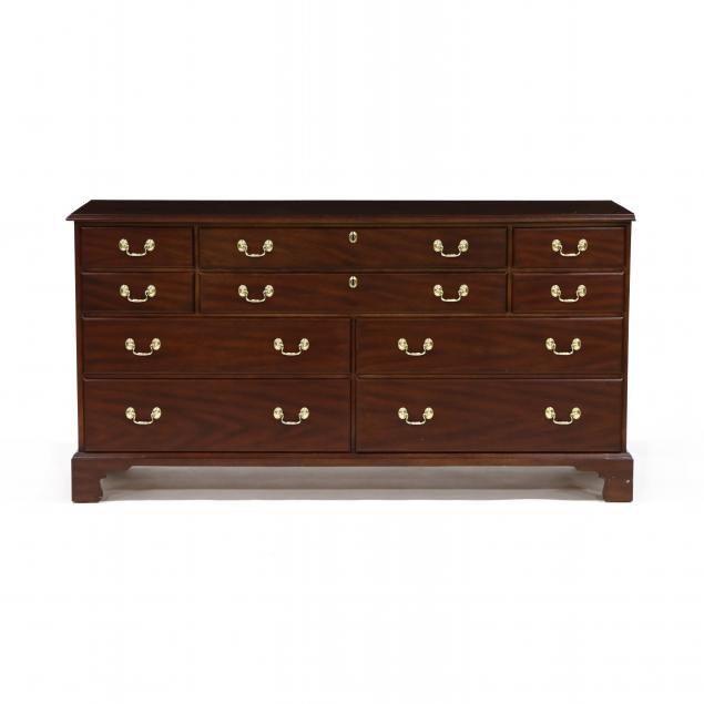kittinger-richmond-hill-collection-chippendale-style-mahogany-dresser